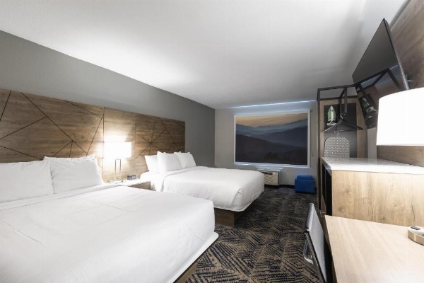 Rodeway Inn & Suites image 18