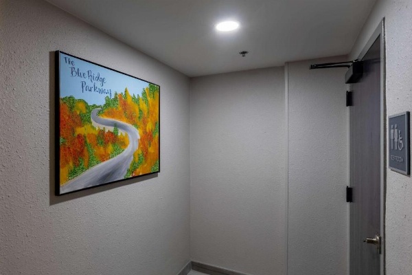 Rodeway Inn & Suites image 21