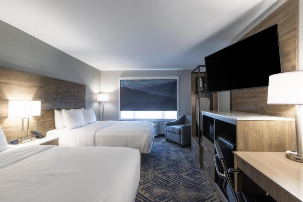 Rodeway Inn & Suites image 30